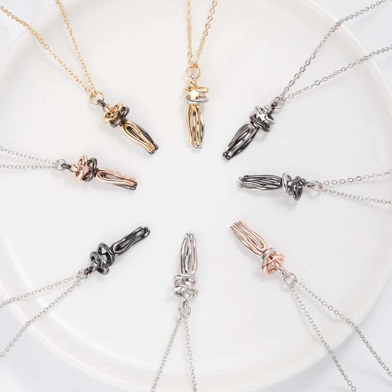 Affectionate Hug Necklace for Couples – Symbol of Love and Connection